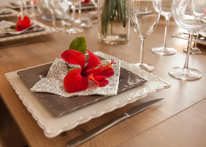 Tupinetti At 1 Min Walk Amaizing Garden And View Center 5 Minutes Walk No Need Car سيدجيس