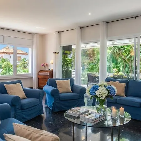 Tupinetti At 1 Min Walk Amaizing Garden And View Center 5 Minutes Walk No Need Car Villa