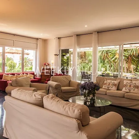 Villa Tupinetti At 1 Min Walk Amaizing Garden And View Center 5 Minutes Walk No Need Car Sitges