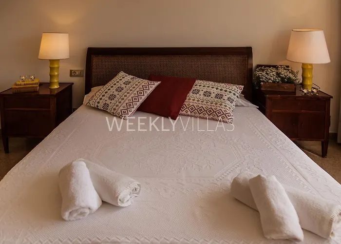 Tupinetti At 1 Min Walk Amaizing Garden And View Center 5 Minutes Walk No Need Car Villa