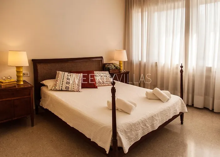 Villa Tupinetti At 1 Min Walk Amaizing Garden And View Center 5 Minutes Walk No Need Car Sitges