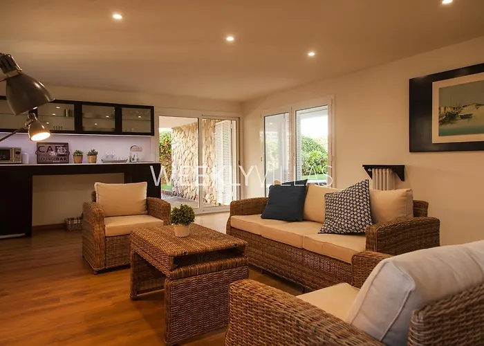 Tupinetti At 1 Min Walk Amaizing Garden And View Center 5 Minutes Walk No Need Car