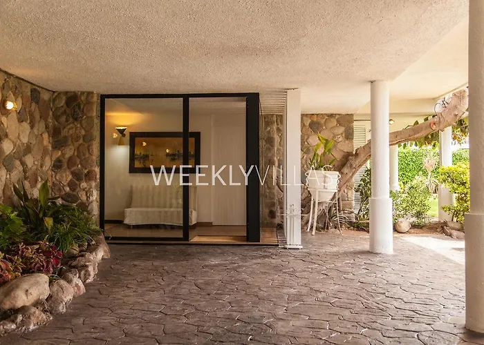 Tupinetti At 1 Min Walk Amaizing Garden And View Center 5 Minutes Walk No Need Car