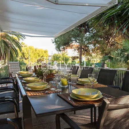 Villa Tupinetti At 1 Min Walk Amaizing Garden And View Center 5 Minutes Walk No Need Car *